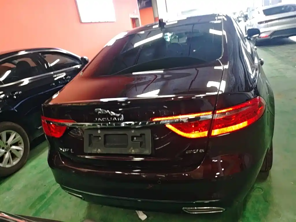Jaguar XFL XFL 2.0 T P200 2 WD Elite