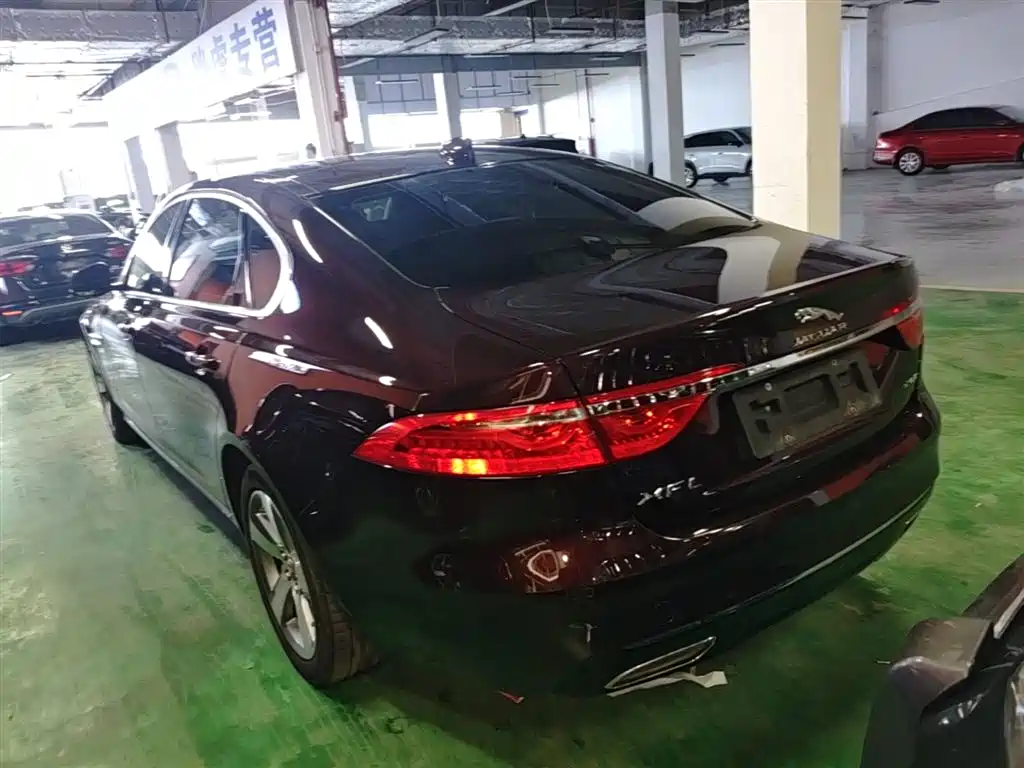 Jaguar XFL XFL 2.0 T P200 2 WD Elite