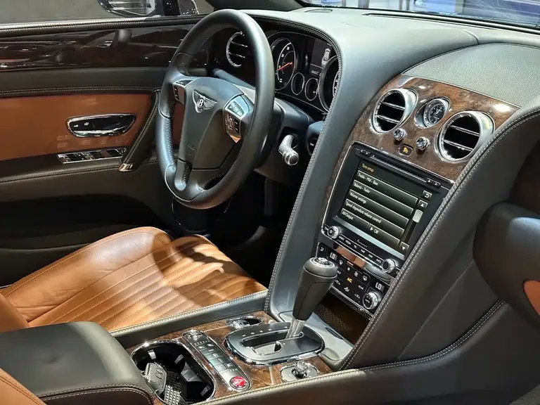 Bentley Flying Spur 4.0 T V8 Standard