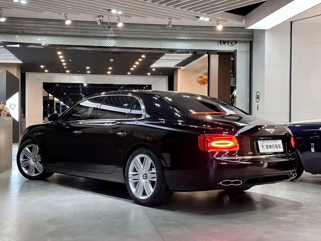 Flying Spur 4.0 T V8 Standard