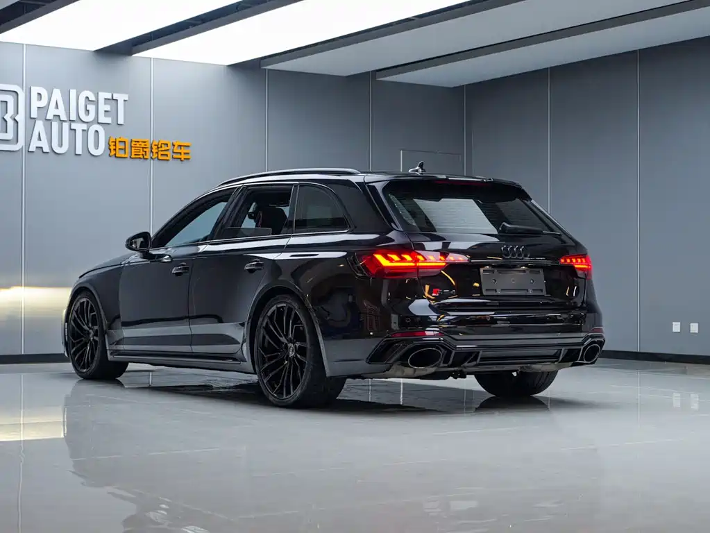 Audi RS 4 奥迪RS 4 2021款 RS4 Avant 黑曜版