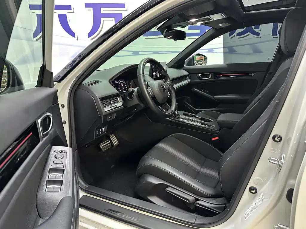 Civic HATCHBACK 240 TURBO CVT Extreme Sharp