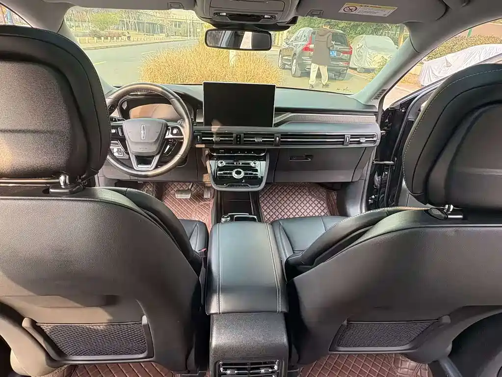 Corsair Facelift 2.0 T 2 WD Premium