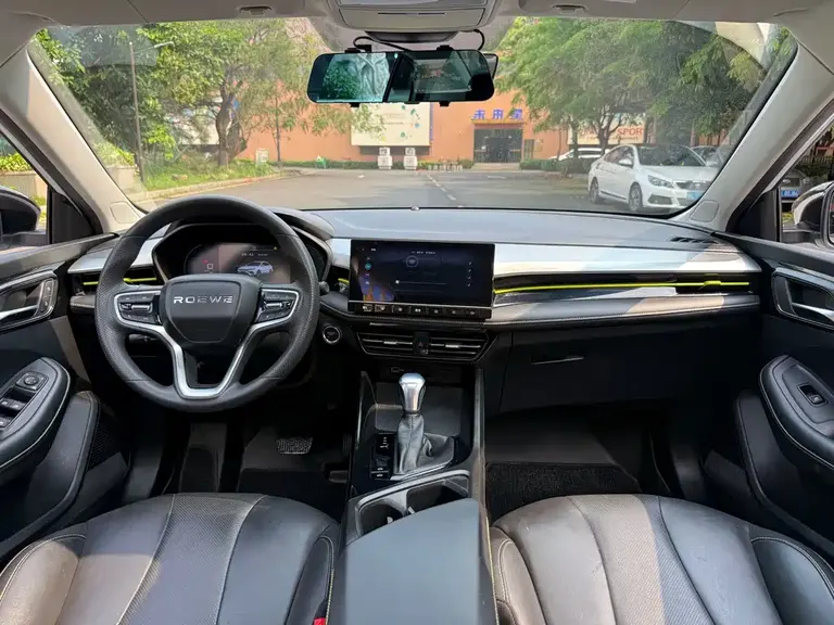 Roewe i5 1.5 L CVT Platinum