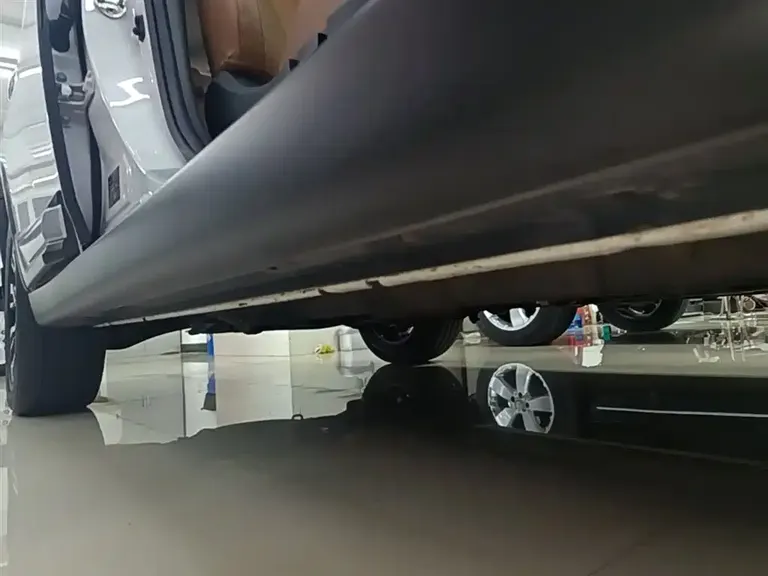 Mitsubishi Outlander 欧蓝德 2019款 2.4 L 四驱致享版 5座 国V