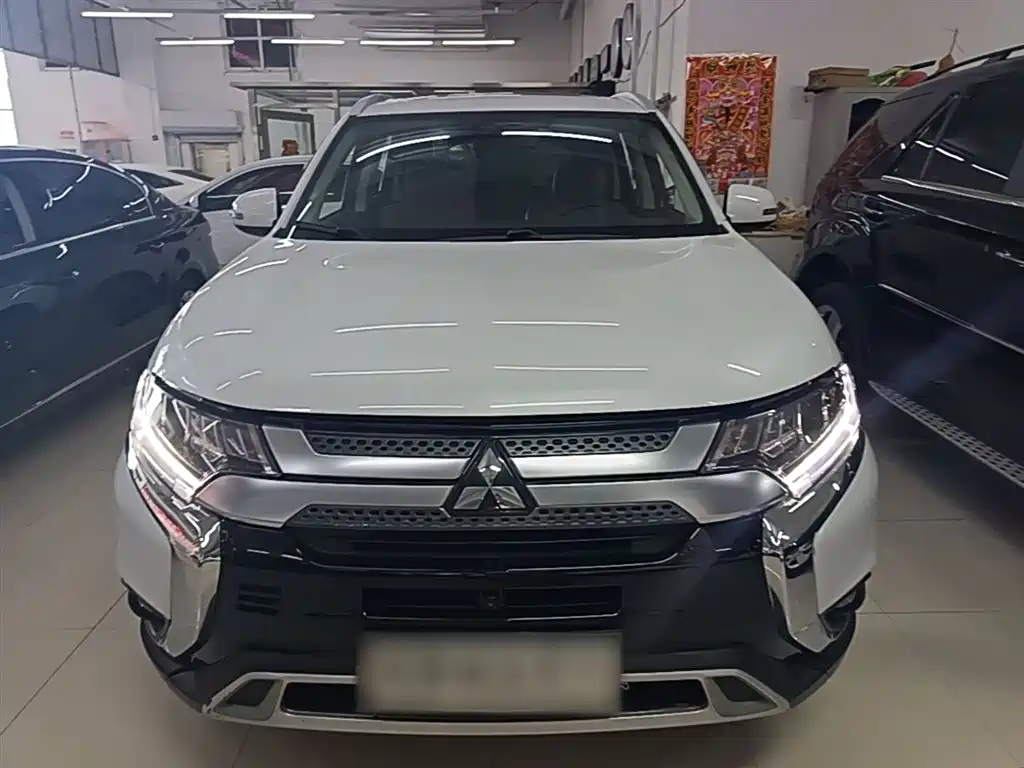 Outlander 欧蓝德 2019款 2.4 L 四驱致享版 5座 国V