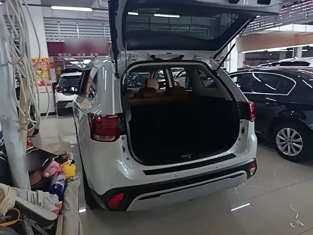 Outlander 欧蓝德 2019款 2.4 L 四驱致享版 5座 国V
