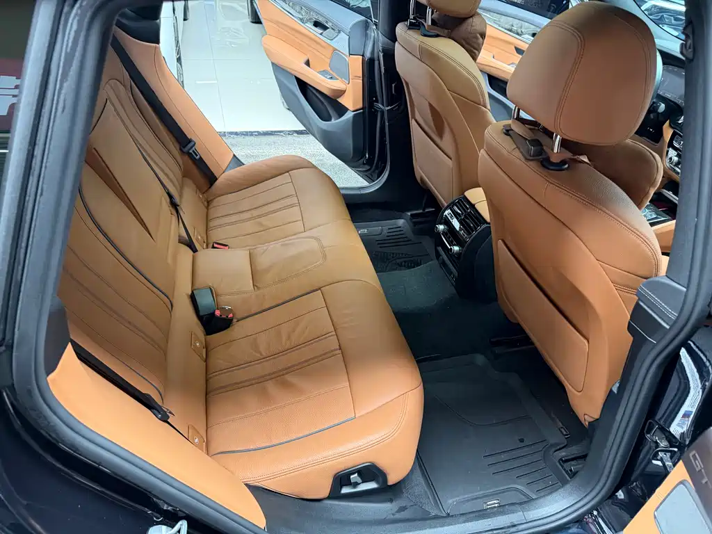 BMW 6 Series GT 630 i M Sport Package