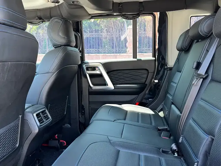 BAIC BJ40 2.0 T Auto 4 WD City Hunter Swordsman