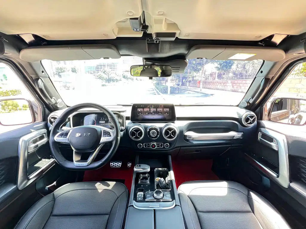 BAIC BJ40 2.0 T Auto 4 WD City Hunter Swordsman