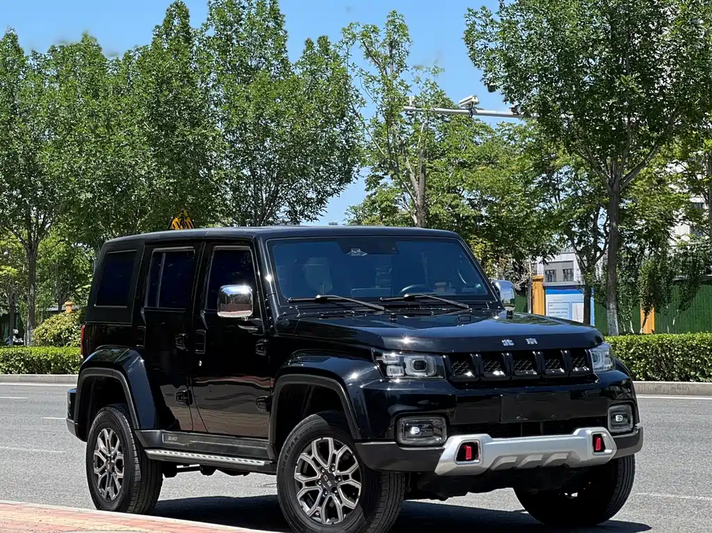 BAIC BJ40 2.0 T Auto 4 WD City Hunter Swordsman
