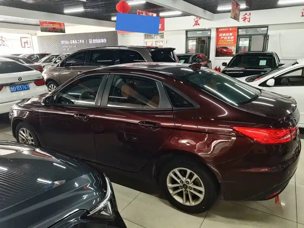Escort Facelift 1.5 L Auto Quality Enjoyment( ) CN-VI