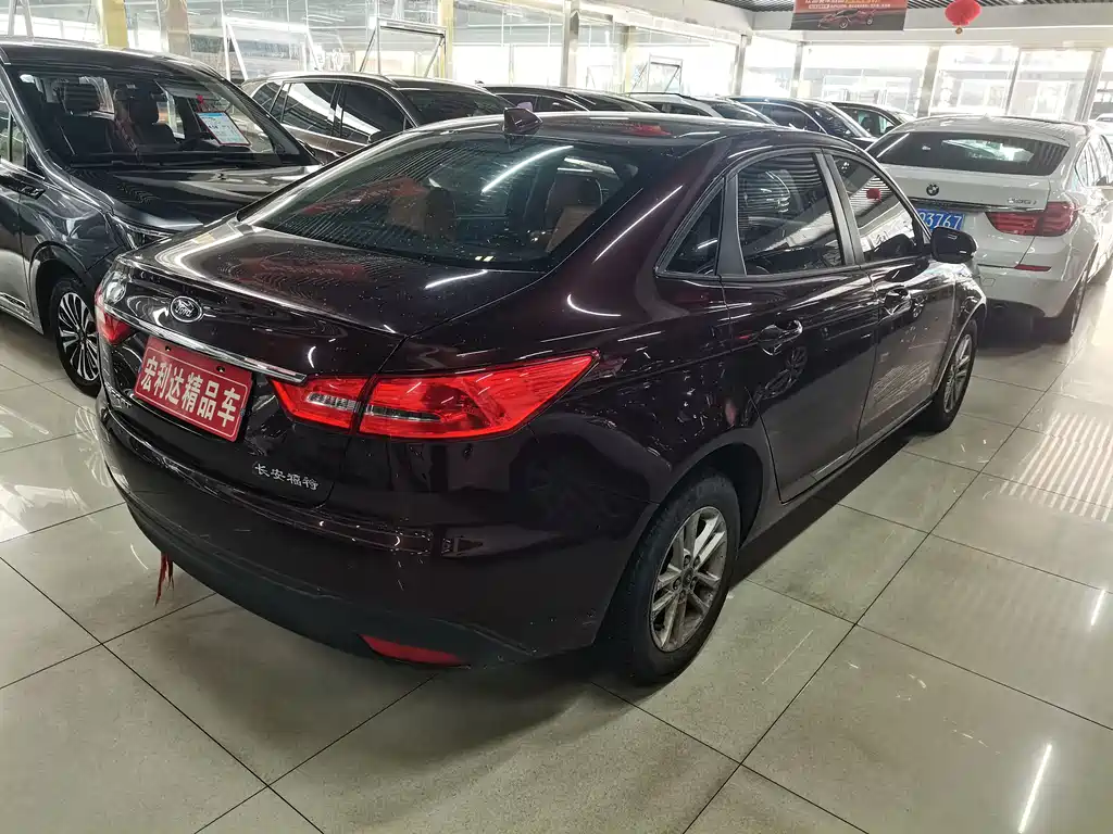 Escort Facelift 1.5 L Auto Quality Enjoyment( ) CN-VI