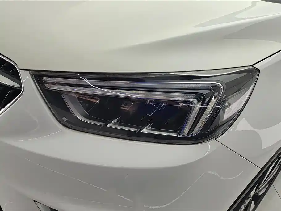 Encore 18 T Auto 2 WD Urban Elite