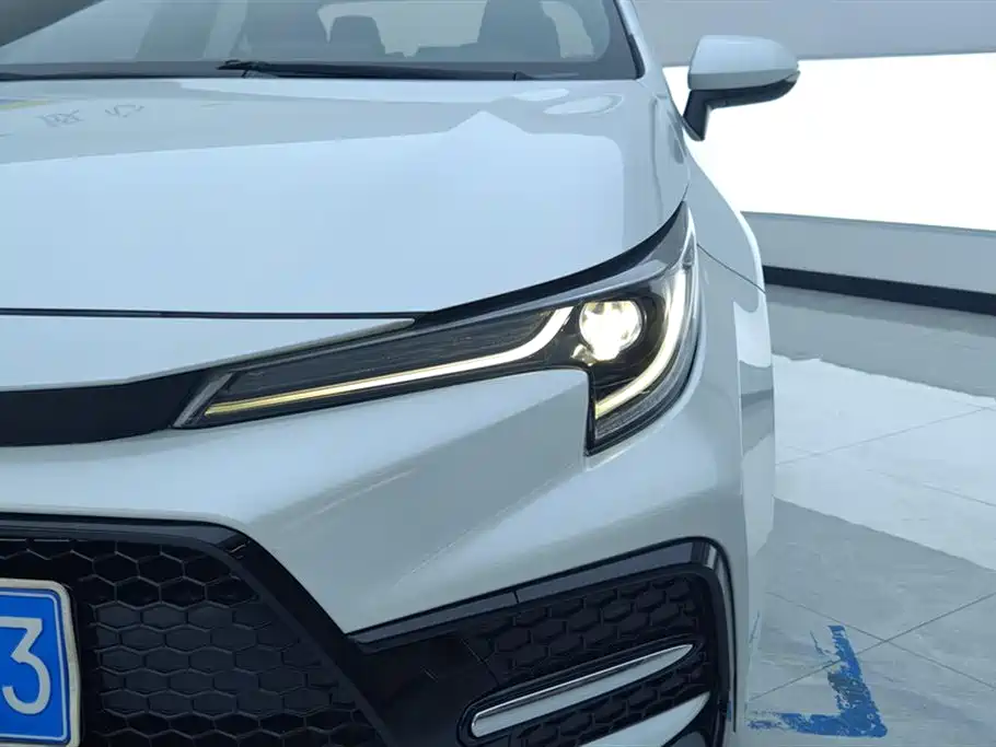 Levin Dual Engine 1.8 H E-CVT Sport