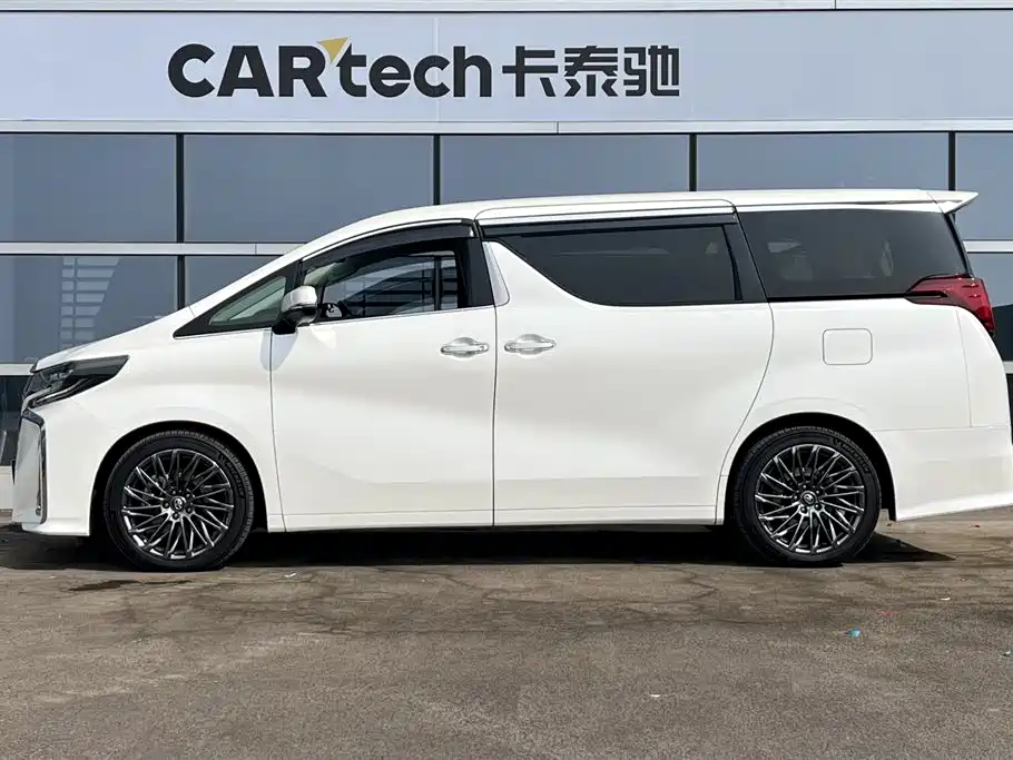 Alphard 3.5 L Luxury