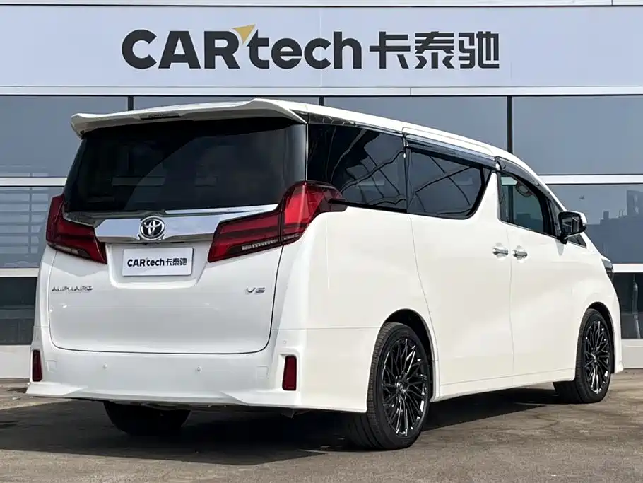 Alphard 3.5 L Luxury
