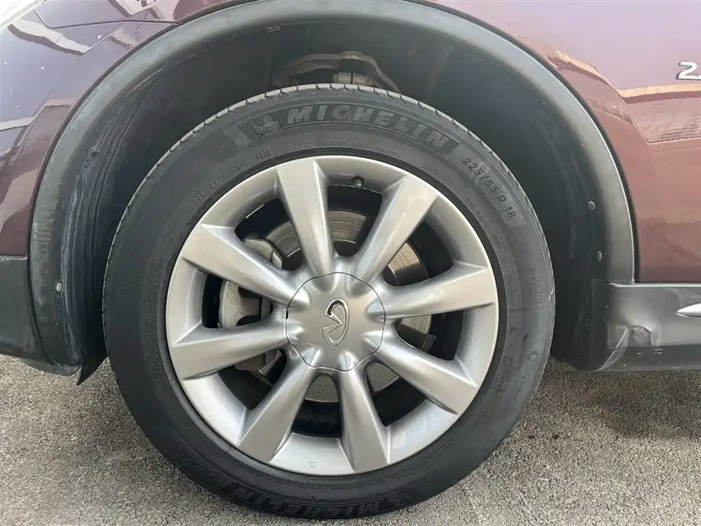 Infiniti QX50 2.5 L Joy