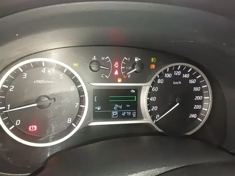 Nissan Lannia 蓝鸟 2018款 1.6 L CVT智酷潮音版