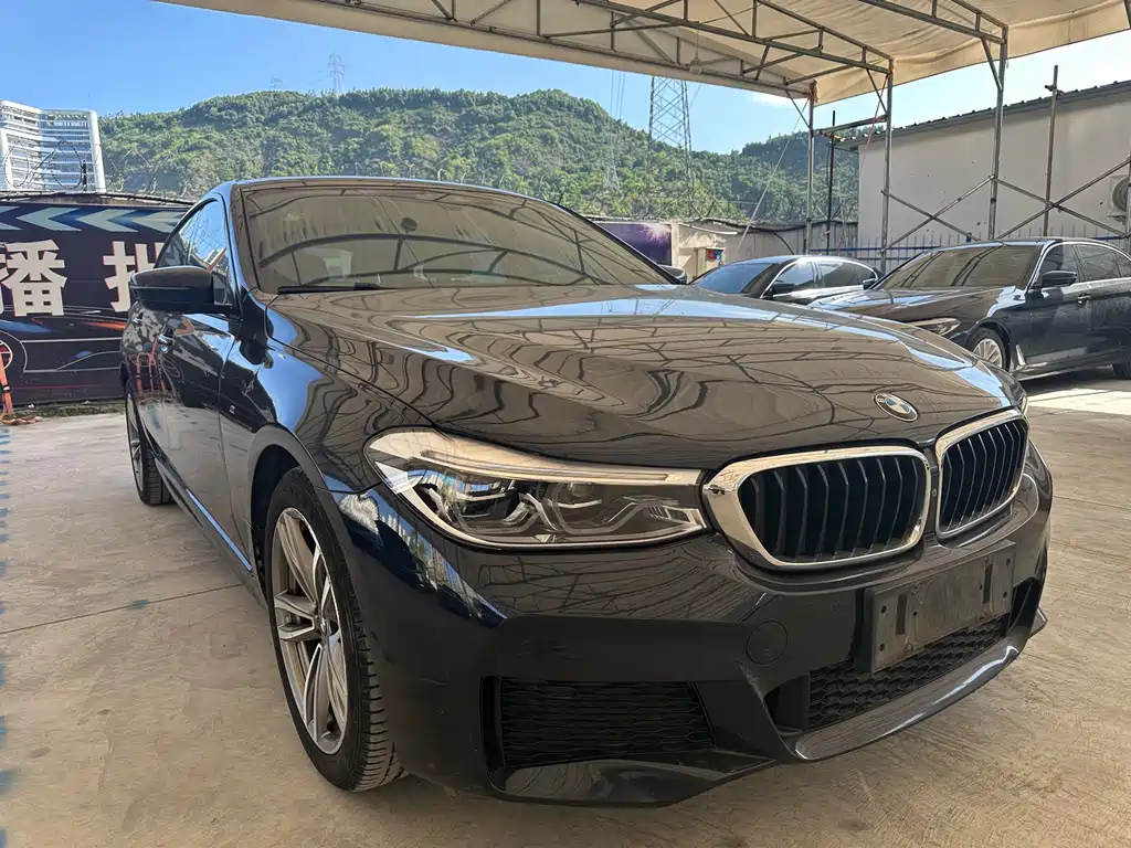 BMW 6 Series GT 630 i Luxury Design Package