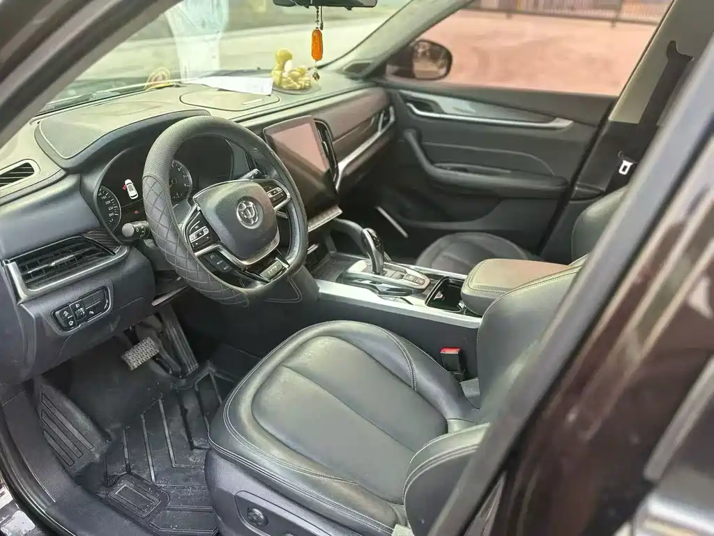 Brilliance V7 280 T DCT Luxury 5-seat