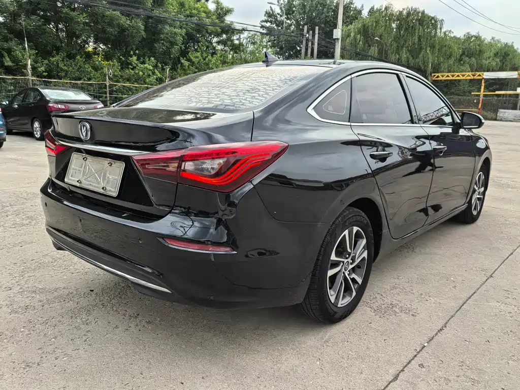 Eado 1.6 L GDI Auto Fashion