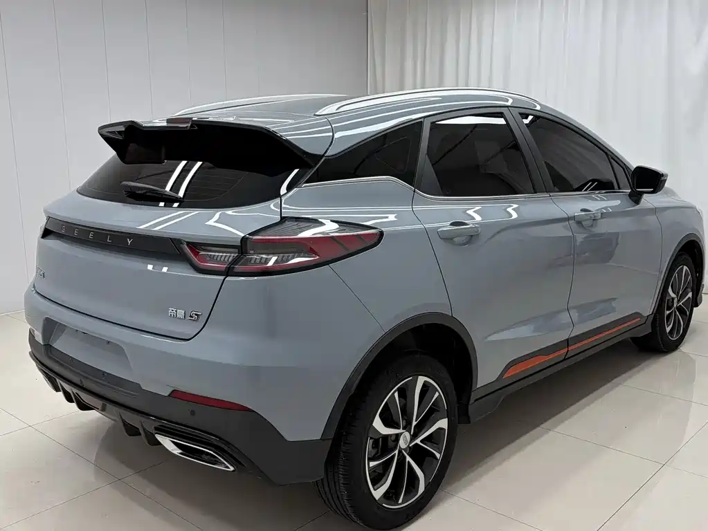 Emgrand S 1.4 T CVT Crossover Player