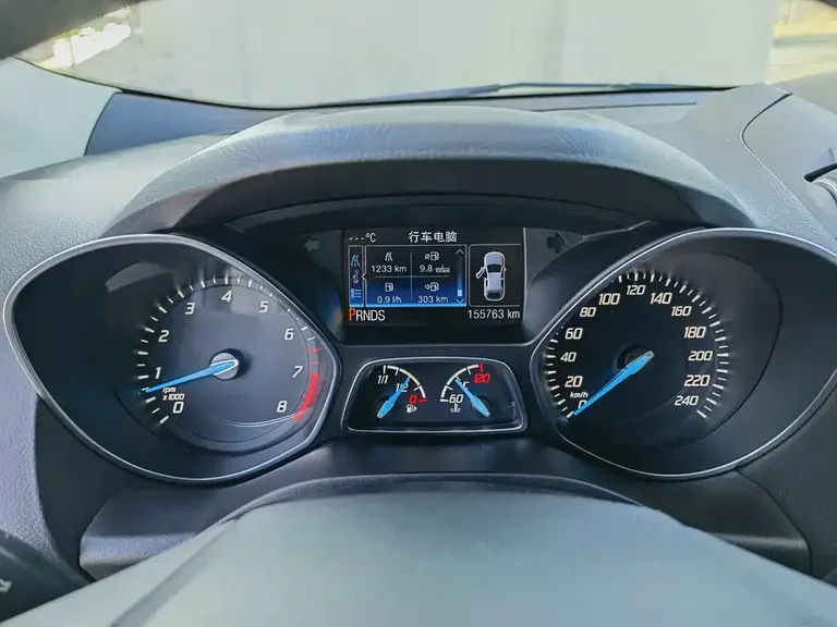 Ford Kuga 2.0 L GTDi 4 WD Elite