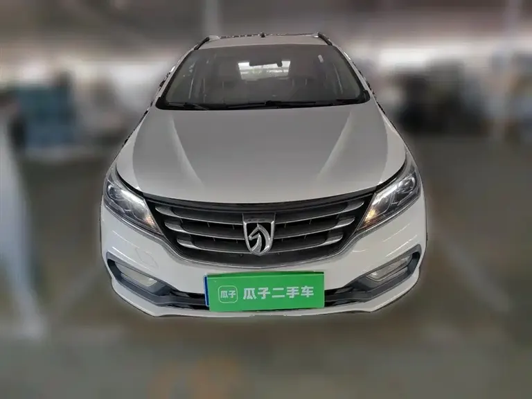 Baojun 310 W 1.5 L Manual Fashion CN-V
