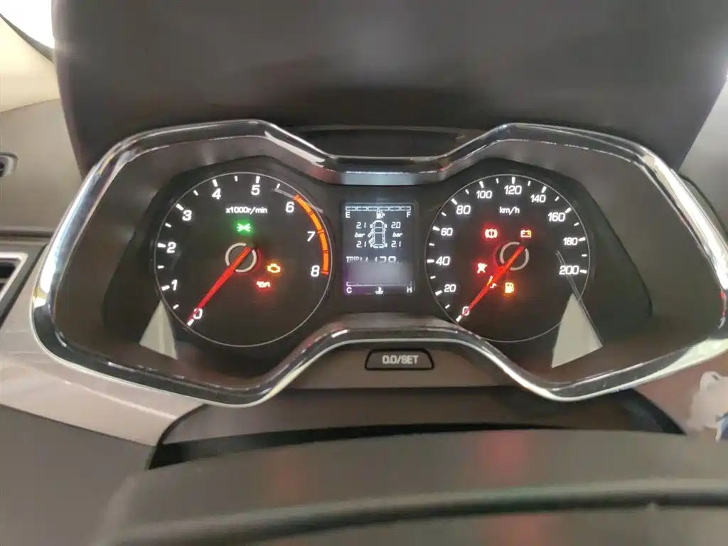 Baojun 310 W 1.5 L Manual Fashion CN-V