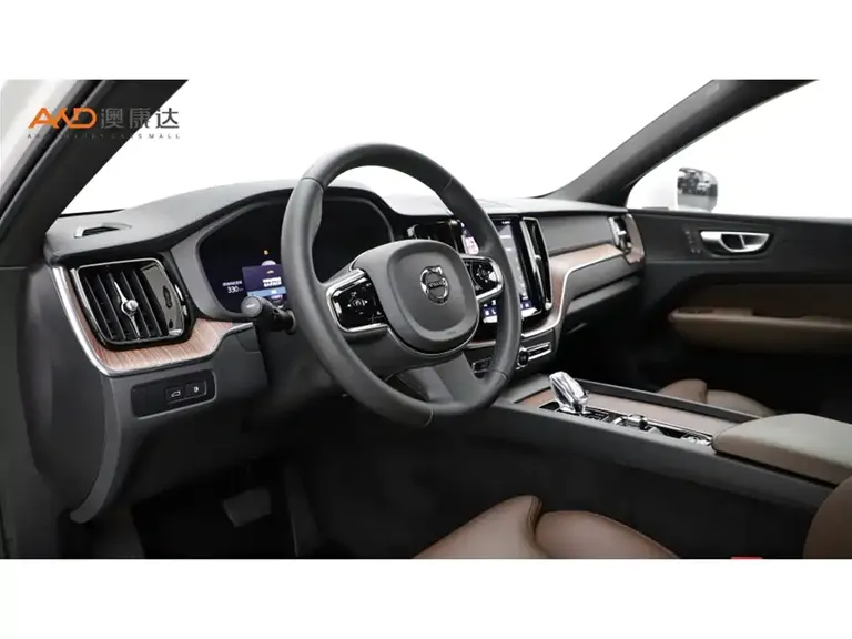 Volvo XC60 PHEV 沃尔沃XC60/2.0 T/24款/T8 插电混动 长续航四驱智远豪华版