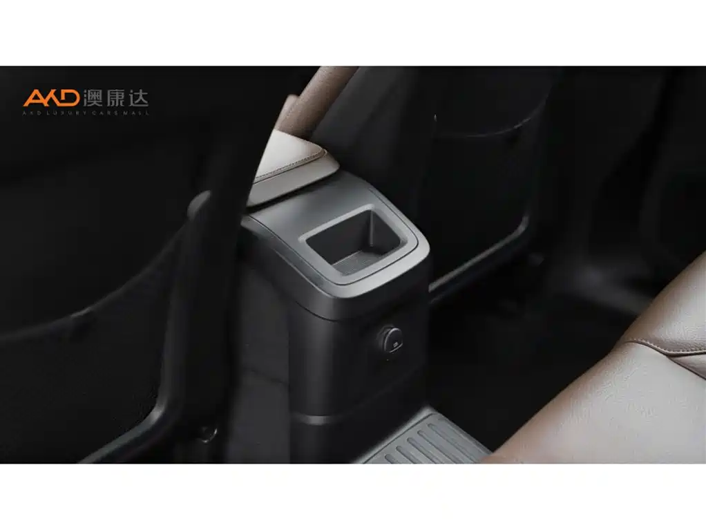 Volvo XC60 PHEV 沃尔沃XC60/2.0 T/24款/T8 插电混动 长续航四驱智远豪华版