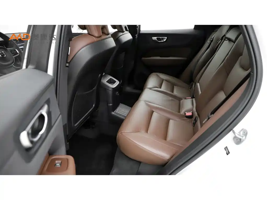 Volvo XC60 PHEV 沃尔沃XC60/2.0 T/24款/T8 插电混动 长续航四驱智远豪华版