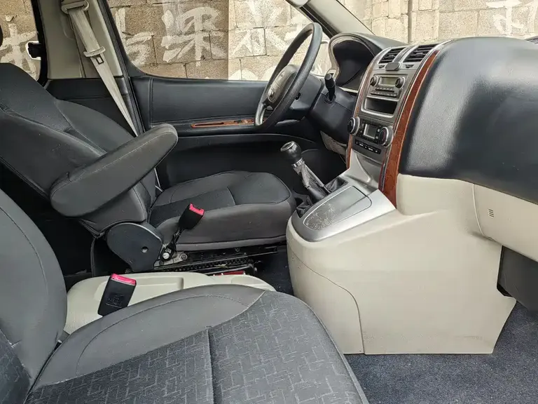 Jinbei Grace 2.0 L Express Comfort 7-seat CN-VI 1 TZS