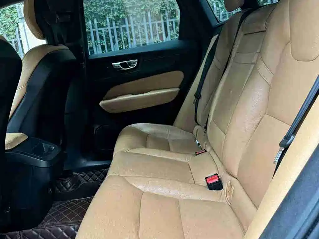 Volvo XC60 T5 4 WD Smart Vision