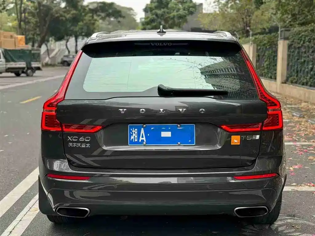 Volvo XC60 T5 4 WD Smart Vision