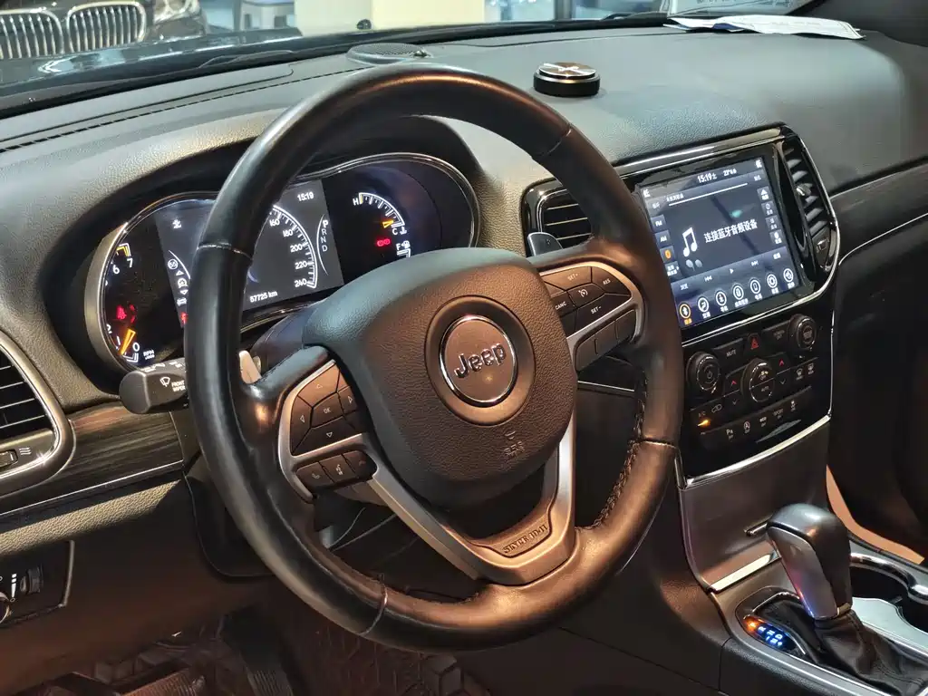 Grand Cherokee (Import) 3.0 L Elite Navigation
