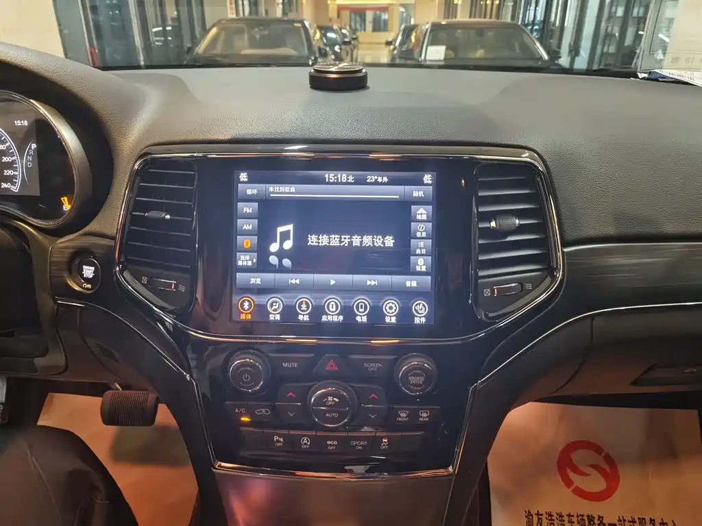 Grand Cherokee (Import) 3.0 L Elite Navigation