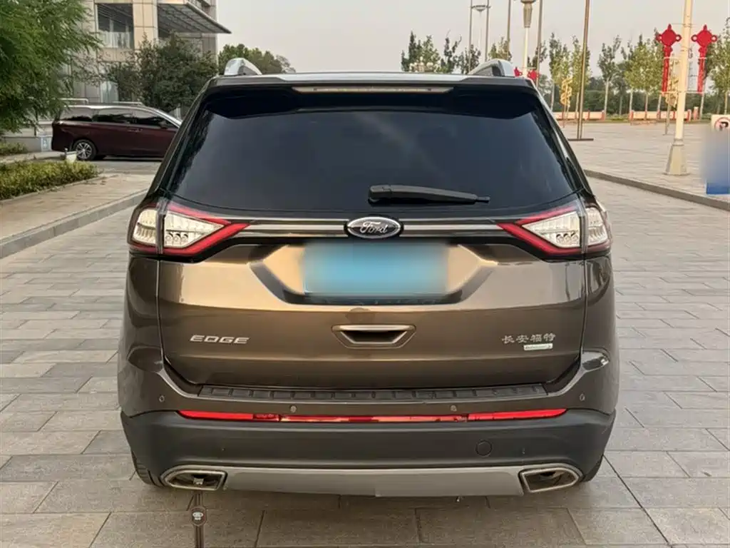 Edge 2.0 T GTDi 2 WD Platinum Sharp