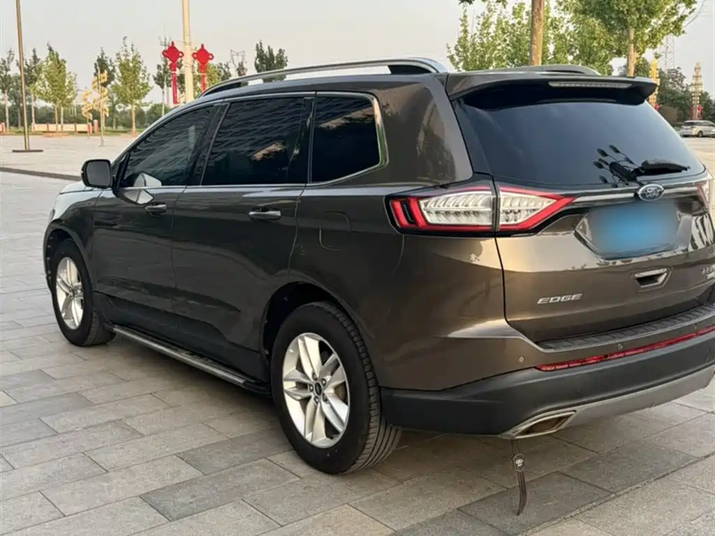 Edge 2.0 T GTDi 2 WD Platinum Sharp