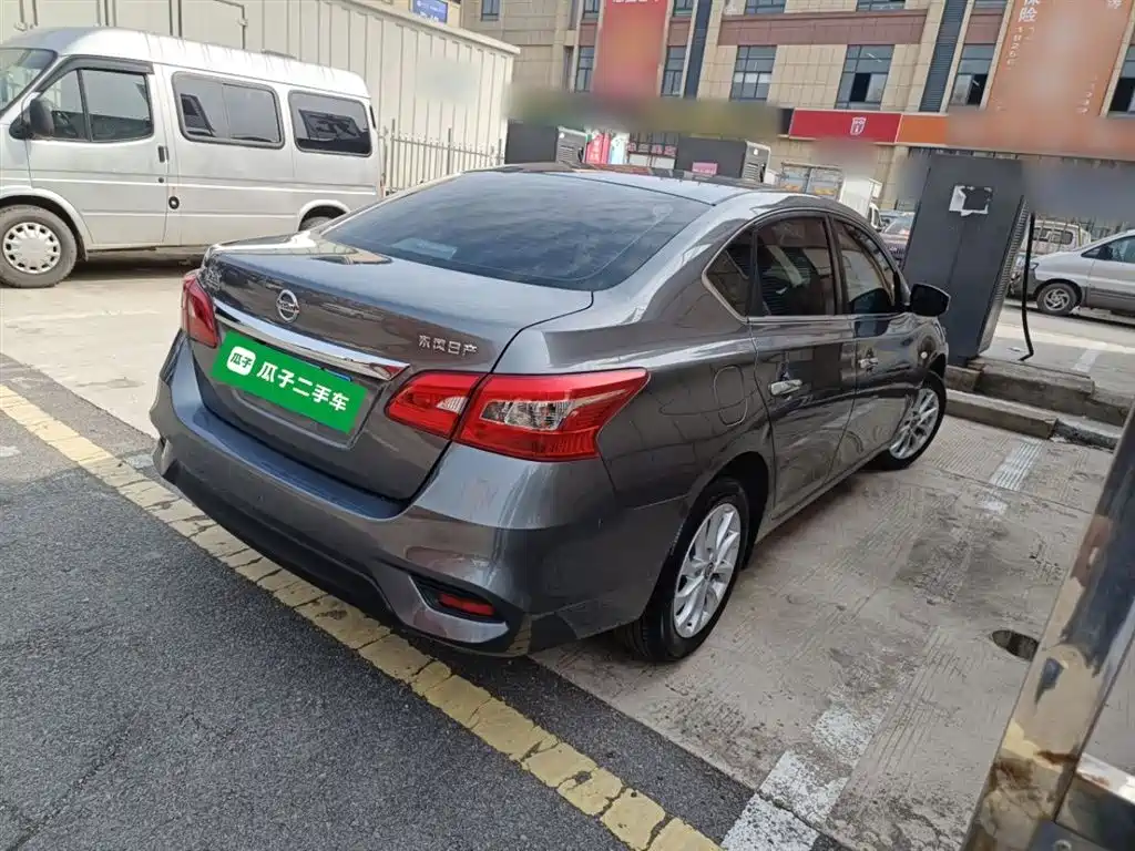 Sylphy Facelift II Classic 1.6 XE CVT Comfort