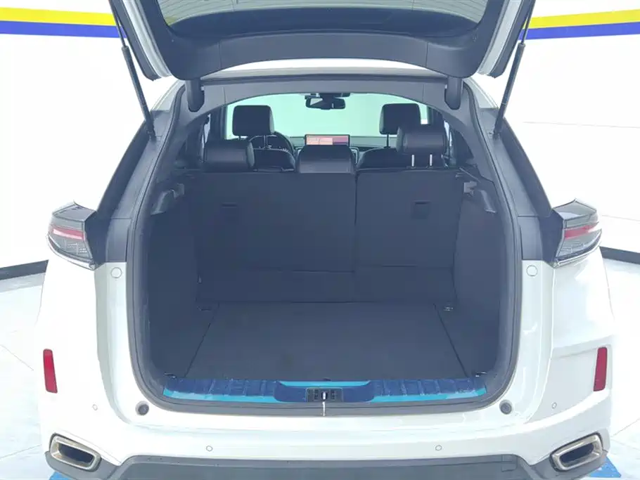 Honda UR-V 240 TURBO 2 WD Elegant