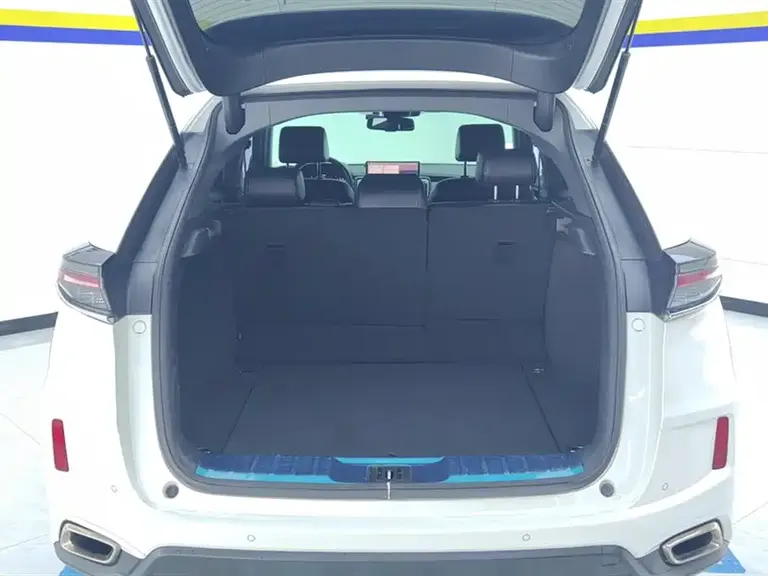 Honda UR-V 240 TURBO 2 WD Elegant