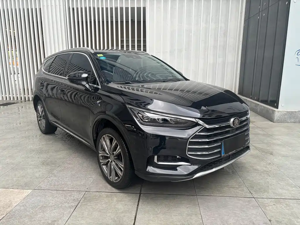 Tang 2.0 T Auto Connected Honored 7-seat CN-VI