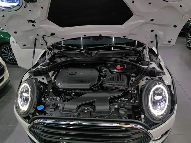 MINI CLUBMAN MINI CLUBMAN 2023款 改款 1.5 T COOPER 经典派