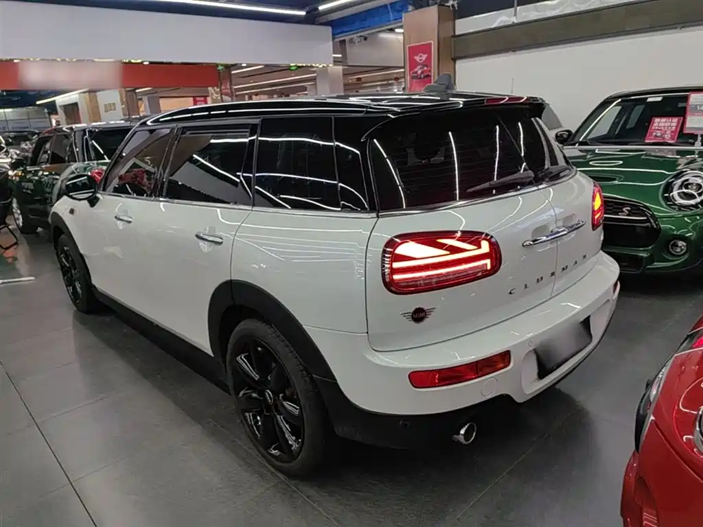 MINI CLUBMAN MINI CLUBMAN 2023款 改款 1.5 T COOPER 经典派
