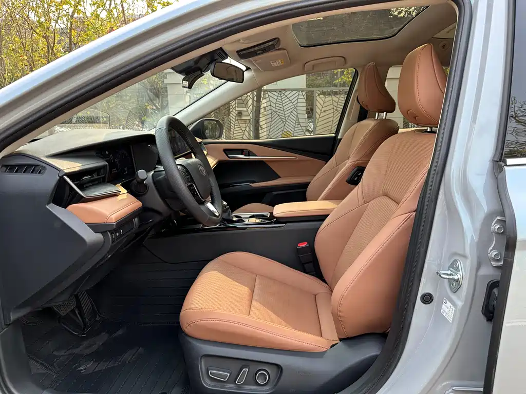 Camry Dual Engine 2.0 HGVP Luxury