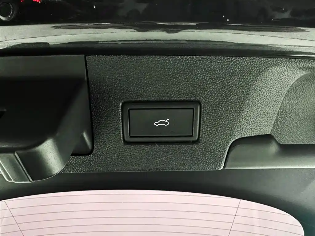 Lamando Lamando L 280 TSI DSG Spicy Cool