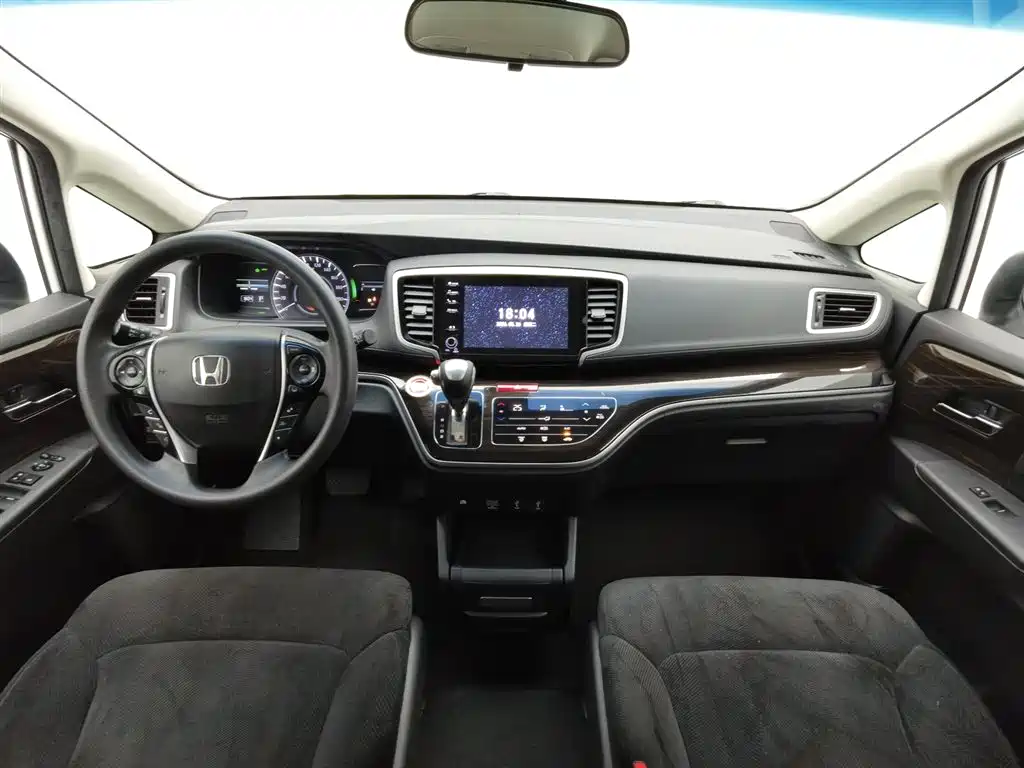 Odyssey 2.0 L Sharp· Smooth Enjoyment