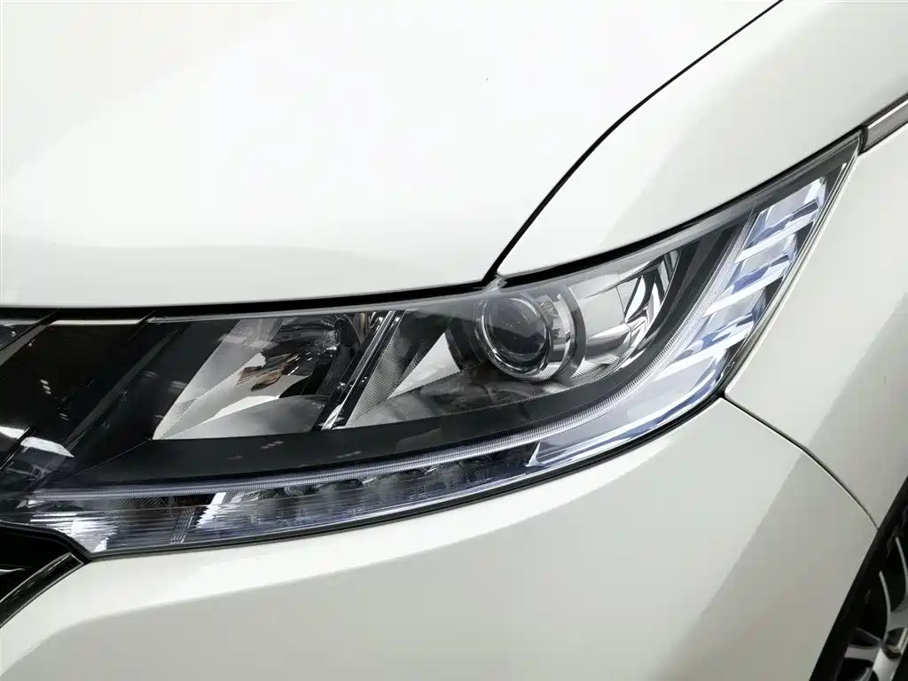 Odyssey 2.0 L Sharp· Smooth Enjoyment